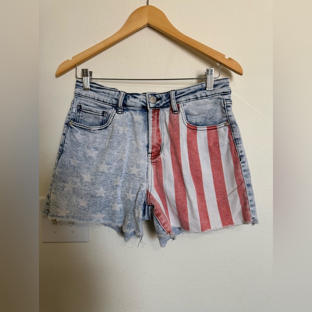 Judy Blue Red and Blue American Flag Jean Shorts